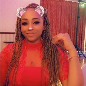 Meet your Posher, Kelly